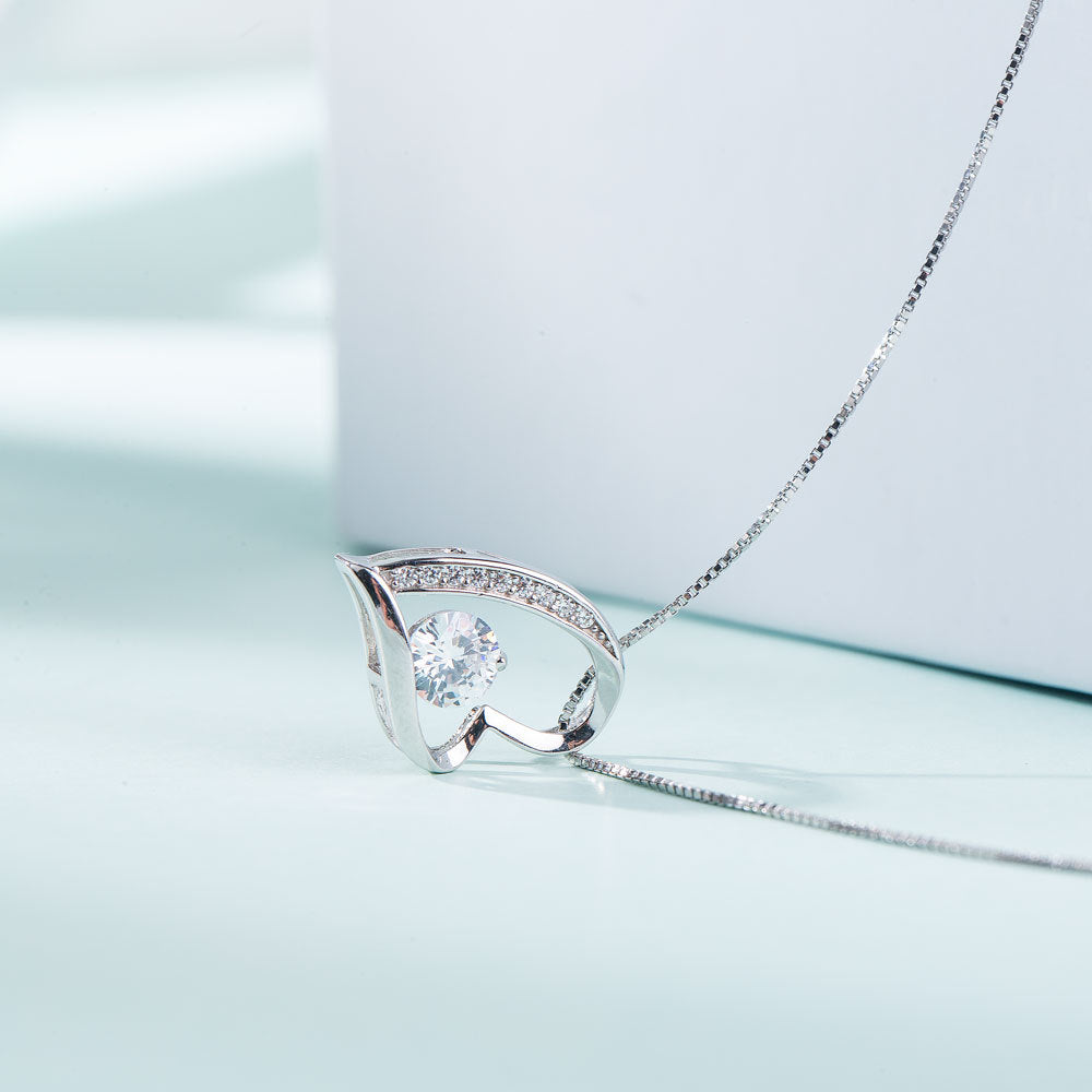 Rose Box with Heart Necklace
